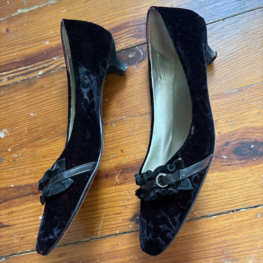 Talbots Black Red Velvet Rajah Kitten Heel Shoes - Size 8.5 M - Picture 2 of 6